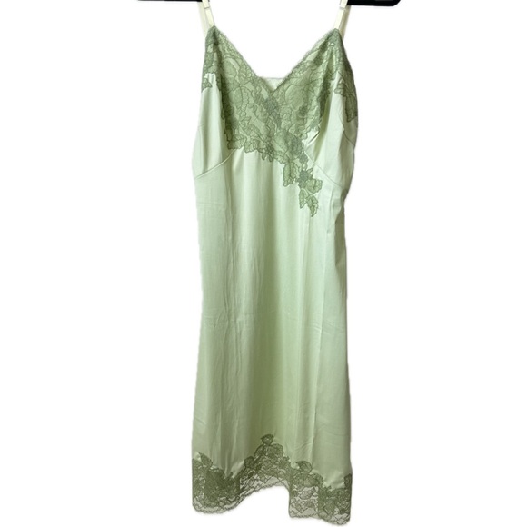 Van Raalte Dresses & Skirts - RARE! Vintage 50's/60's Pretty Lace Slip Dress in Mint Green-Size Small